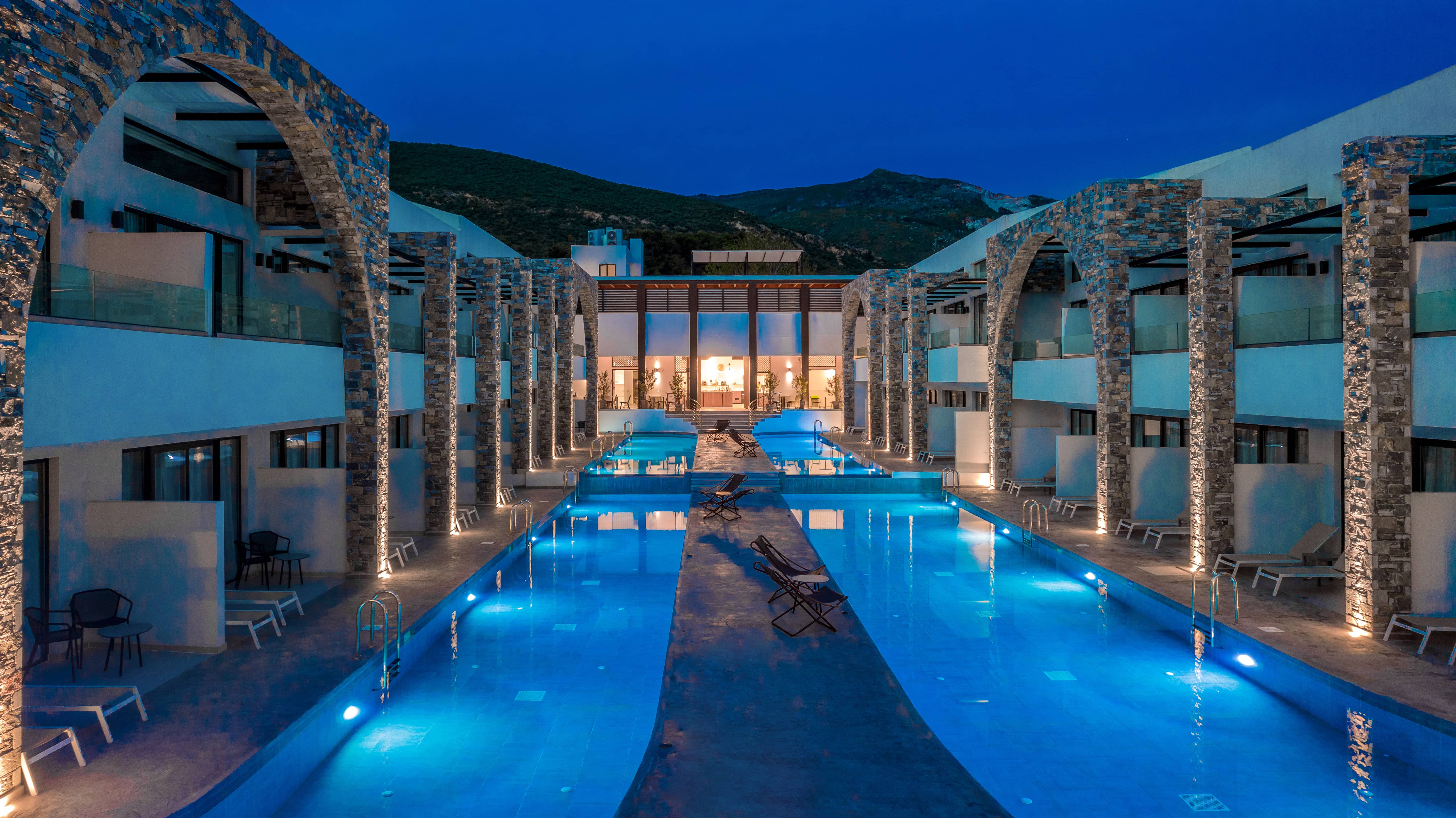 CAVO SUITES